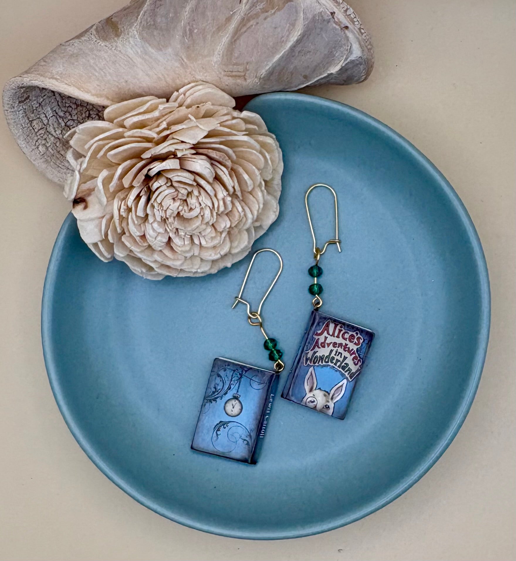 Aretes "Alice’s Adventures in Wonderland"