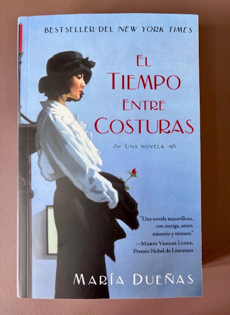 El tiempo entre costuras